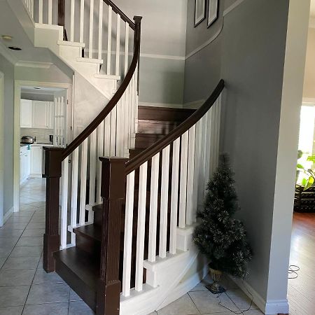 John&Jane'S House Apartment Съри Екстериор снимка